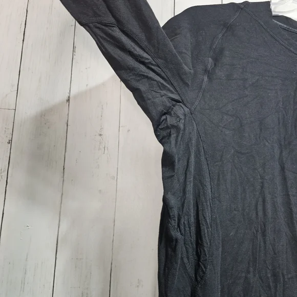 Lululemon Men's Black Vented Under Arms Size XL Long Sleeve Lightweight . - Picture 4 of 7